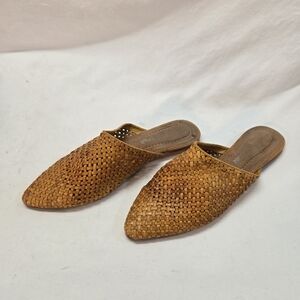 Jeffrey Campbell Women’s 7 Tan Leather Woven Pointed Toe Women's Flats Mules